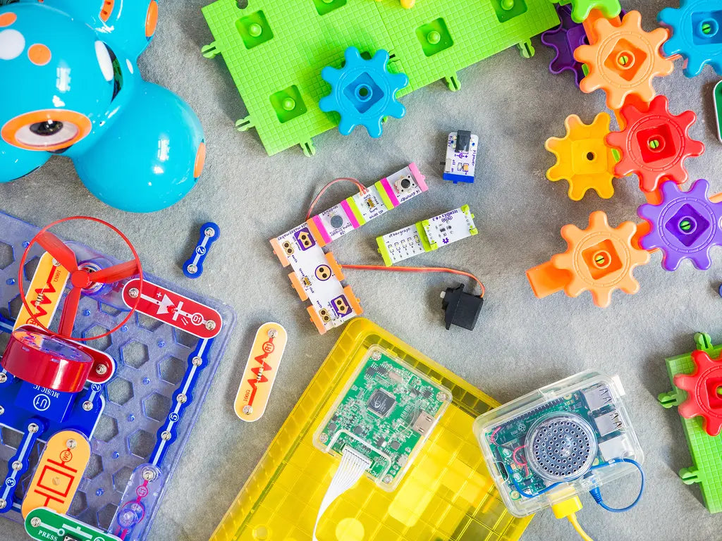 15 Best Educational Toys That Make Kids Smarter While Playing