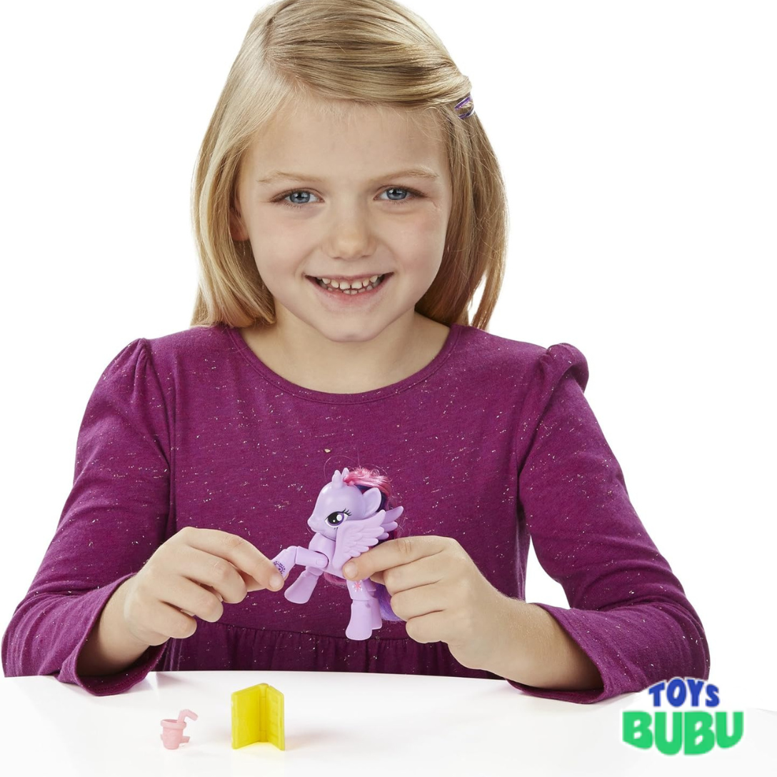 My Little Pony Twilight Sparkle Reading Café Figure – Friendship is Magic Toy Playset